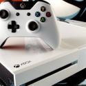 Xbox One White.