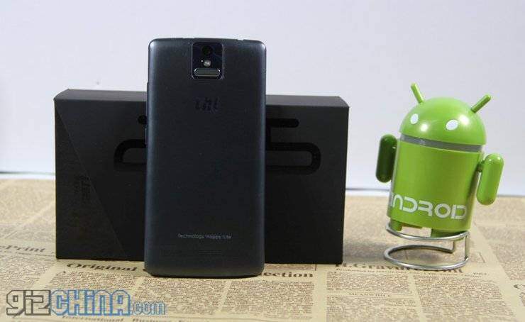 THL 2015: smartphone Android con chip octa-core e scanner biometrico!