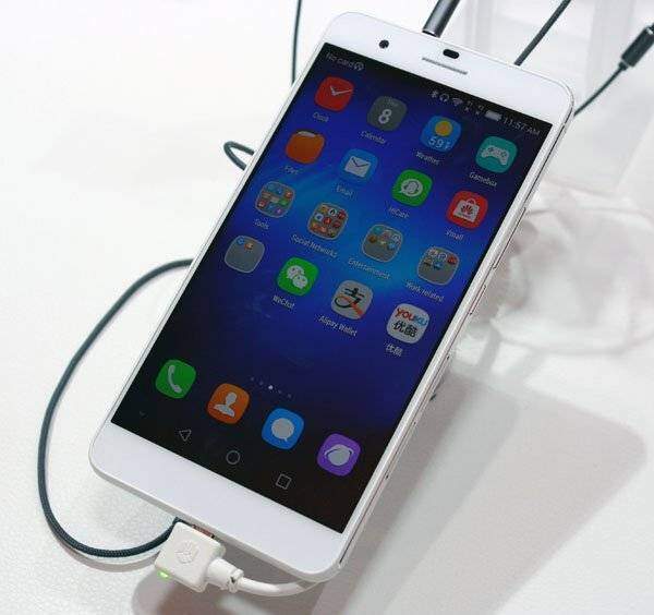 Huawei Honor 6 Plus: prime immagini dal vivo e caratteristiche!