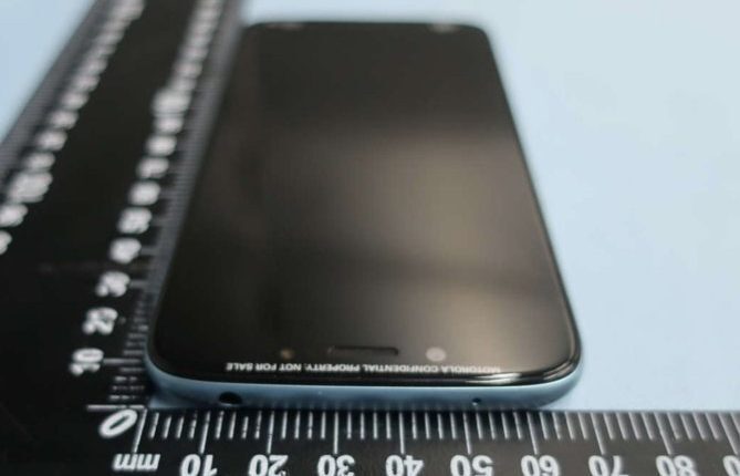 motorola moto g7 play 3