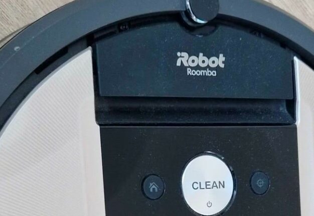 Come ripristinare le impostazioni di fabbrica dell aspirapolvere Roomba